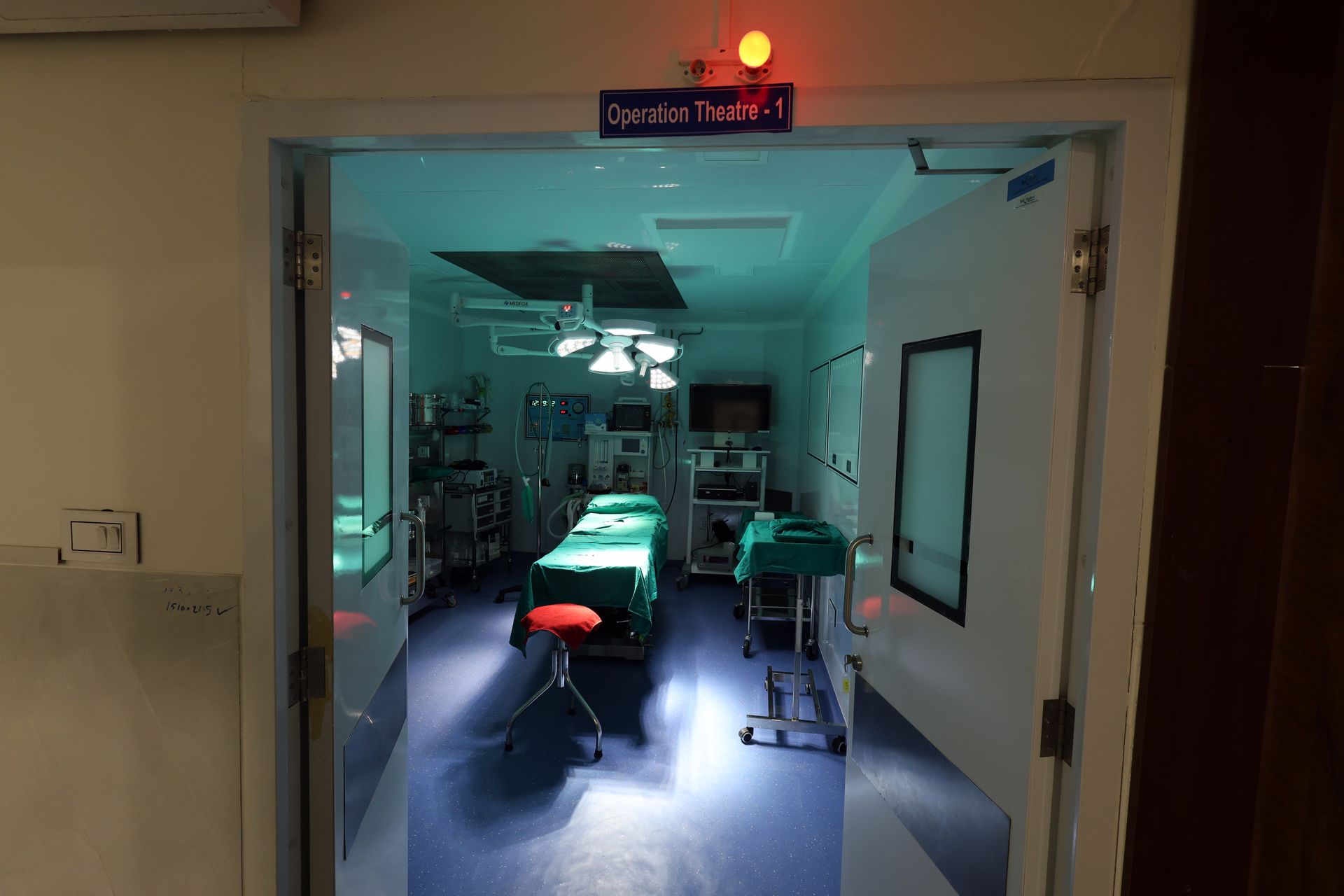 Modular OT Door